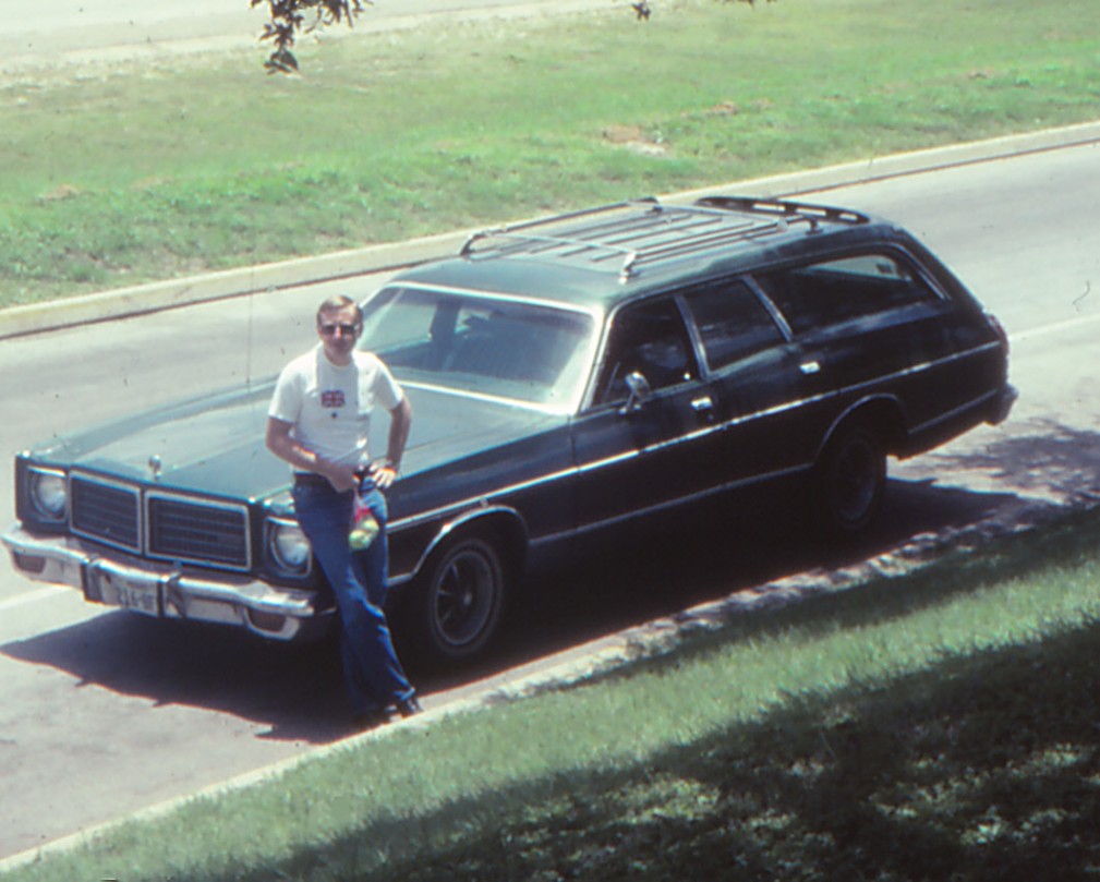 1975 Dodge CRESTWOOD