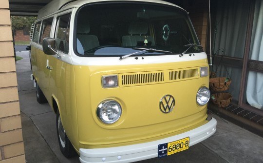 1974 Volkswagen Bay Wondow Kombi