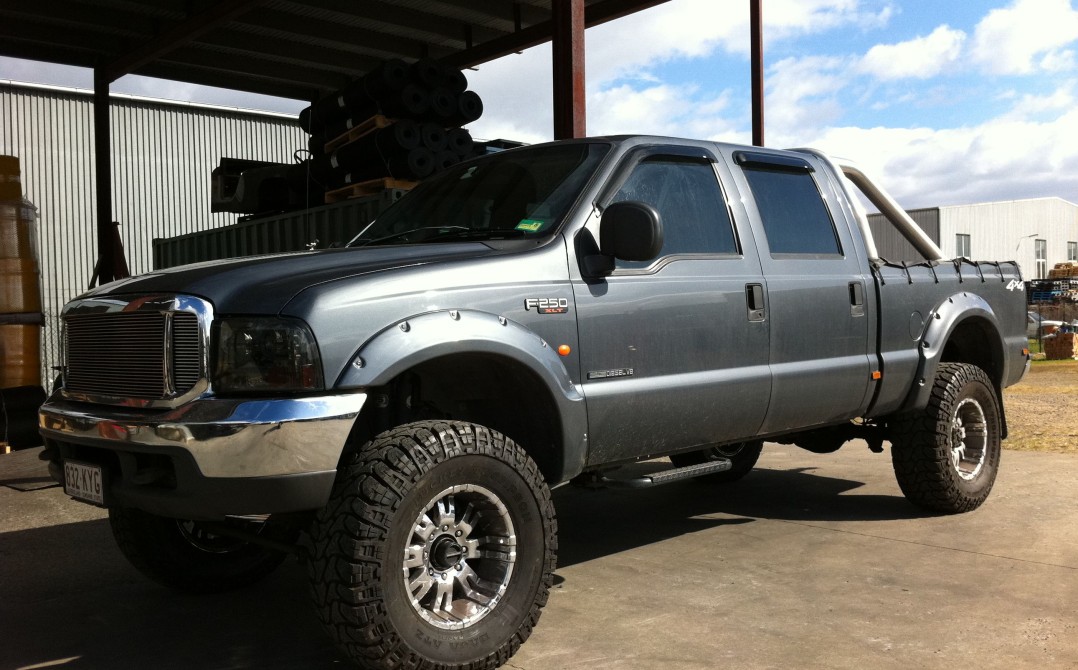 2005 Ford F250 XLT (4x4)
