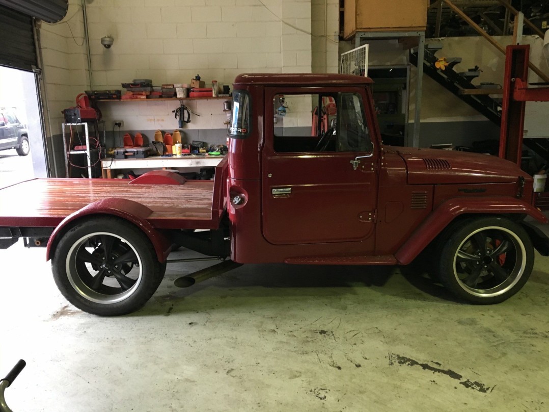 1984 Toyota LANDCRUISER (4x4) 3 SEAT