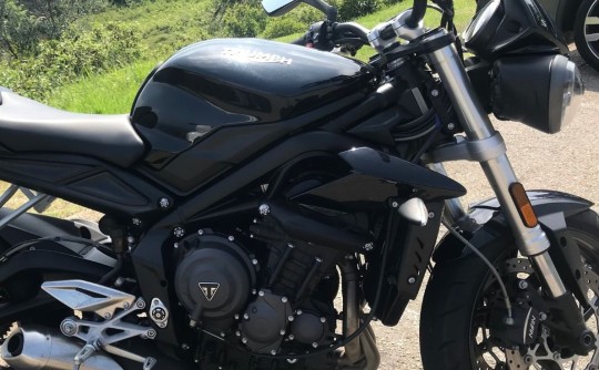 2017 Triumph 675cc STREET TRIPLE