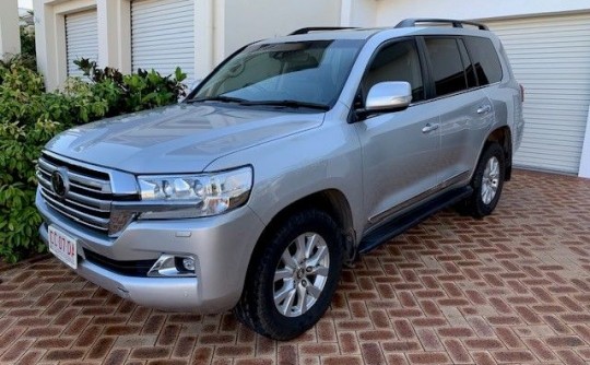 2016 Toyota LANDCRUISER (4x4)