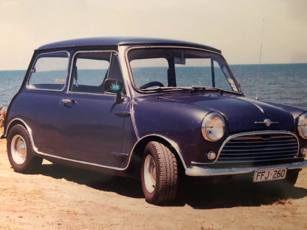 1964 Morris Mini Deluxe