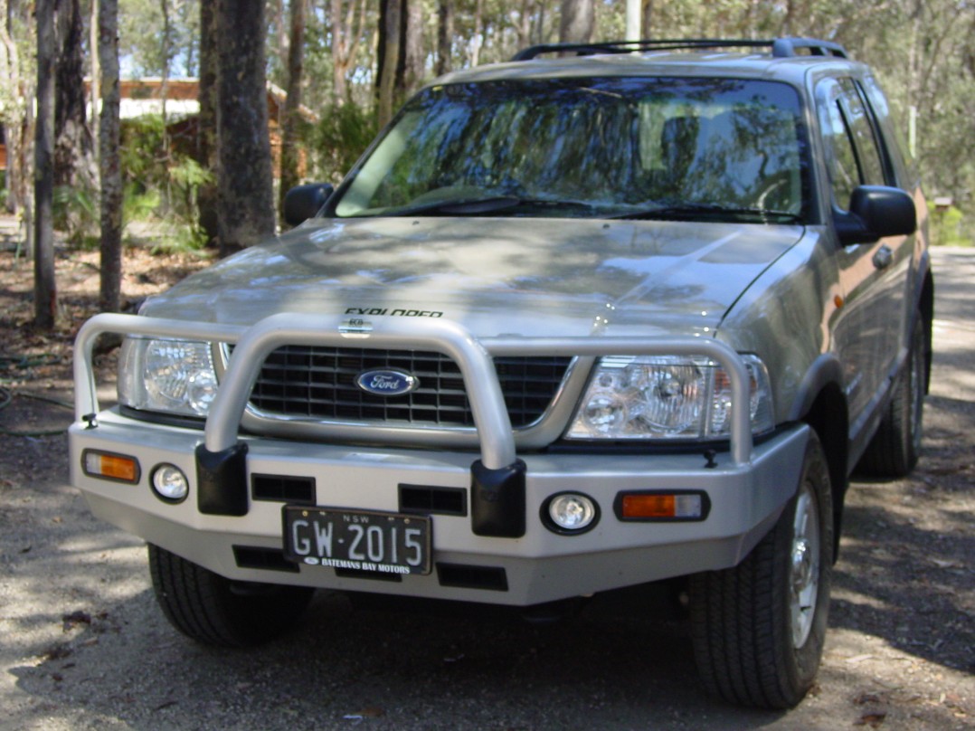 2002 Ford EXPLORER XLT (4x4)