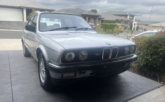 1984 BMW E30 323i