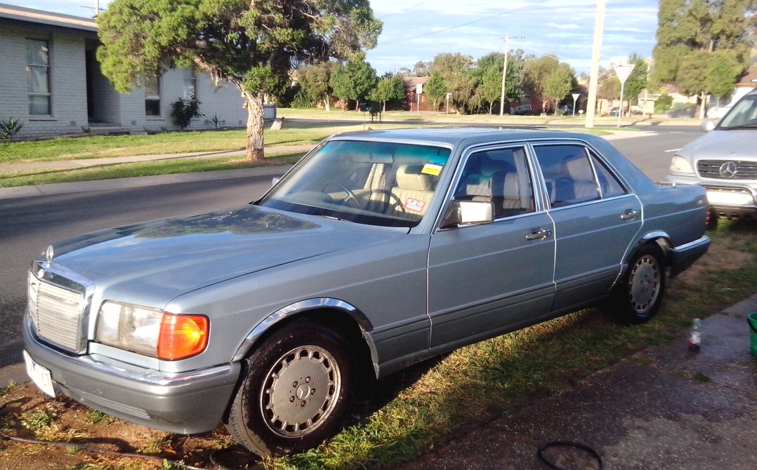 1986 Mercedes-Benz W126 series 2 300SE