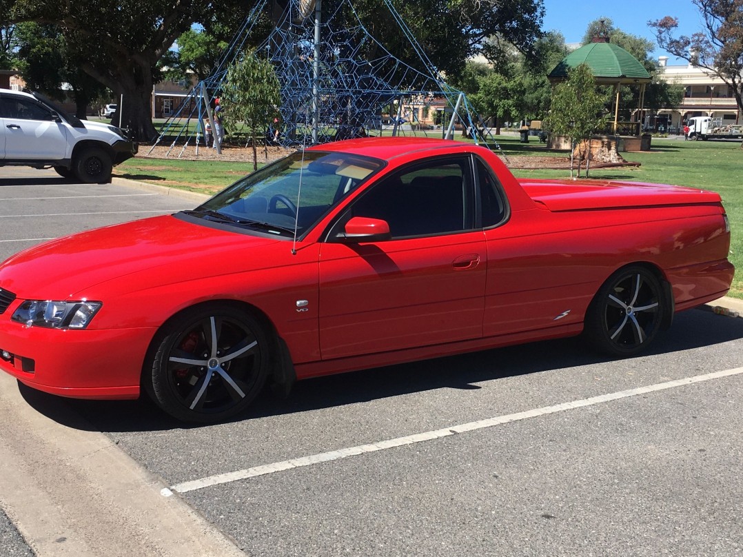 2003 Holden Commodore VY 2