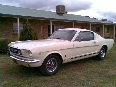 1966 Ford Mustang GT Fastback Replica