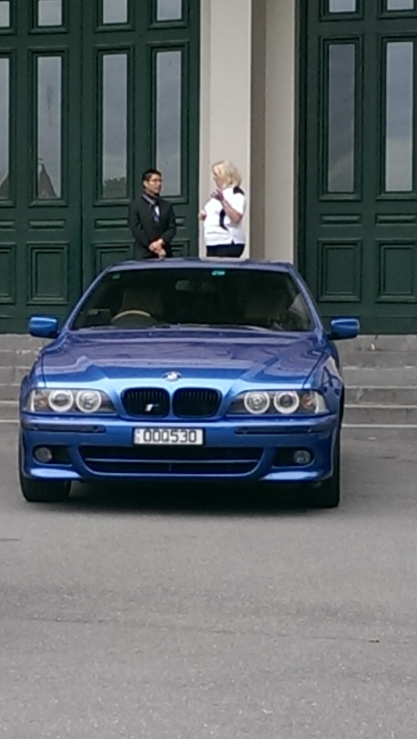 2002 BMW E39. 530i