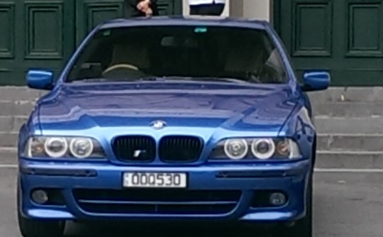 2002 BMW E39. 530i