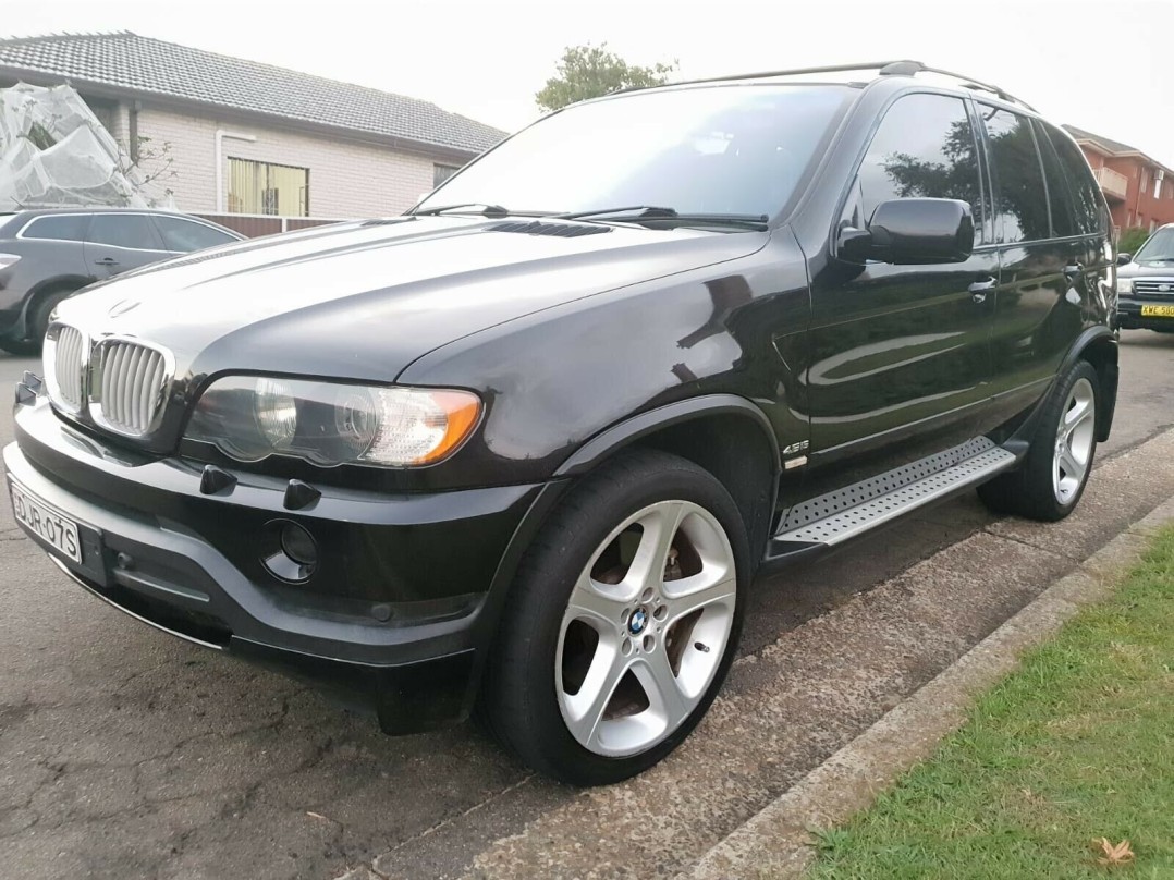 2002 BMW X5 4.6is