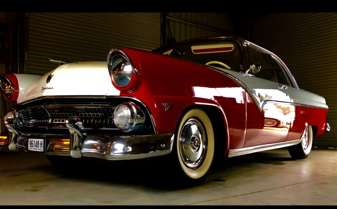 1955 Ford Customline victoria