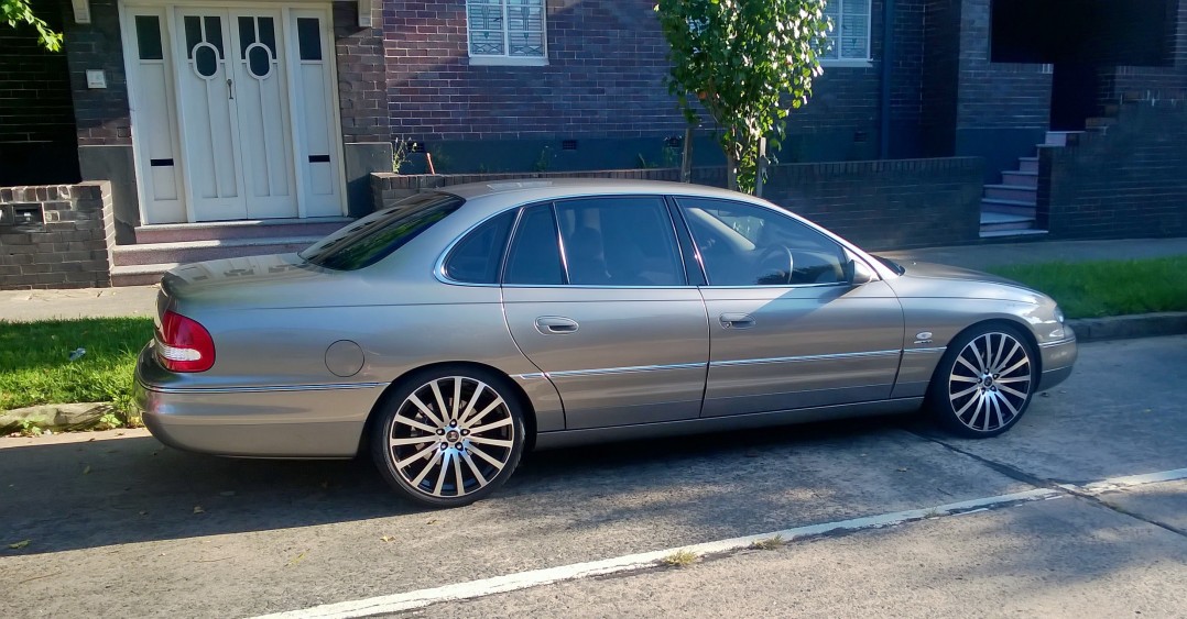 2002 Holden Statesman