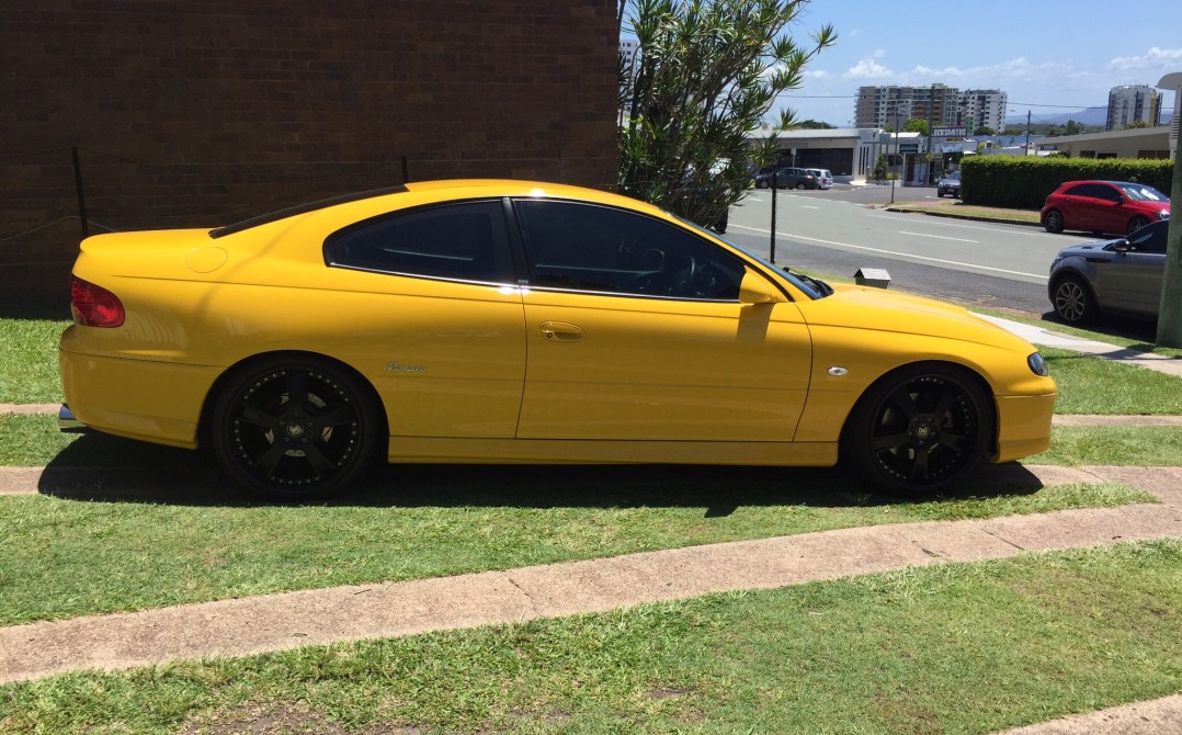 2005 Holden MONARO CV8