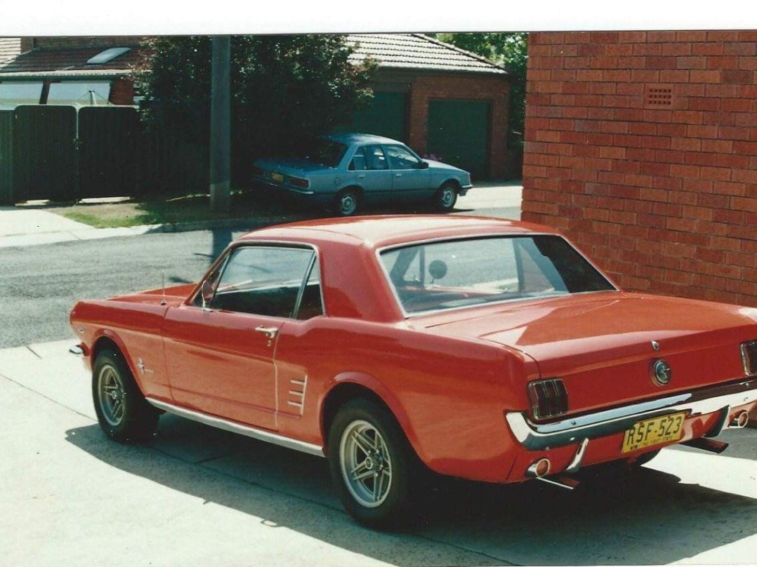 1966 Ford MUSTANG