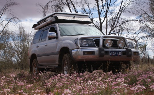 1999 Toyota LANDCRUISER (4x4)