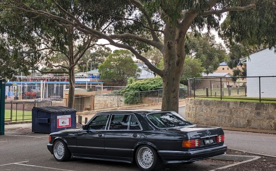 1988 Mercedes-Benz 560 SEL