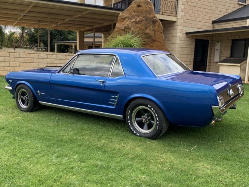 1966 Ford MUSTANG