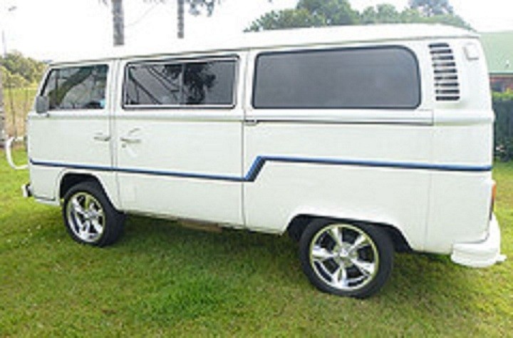 1974 Volkswagen KOMBI