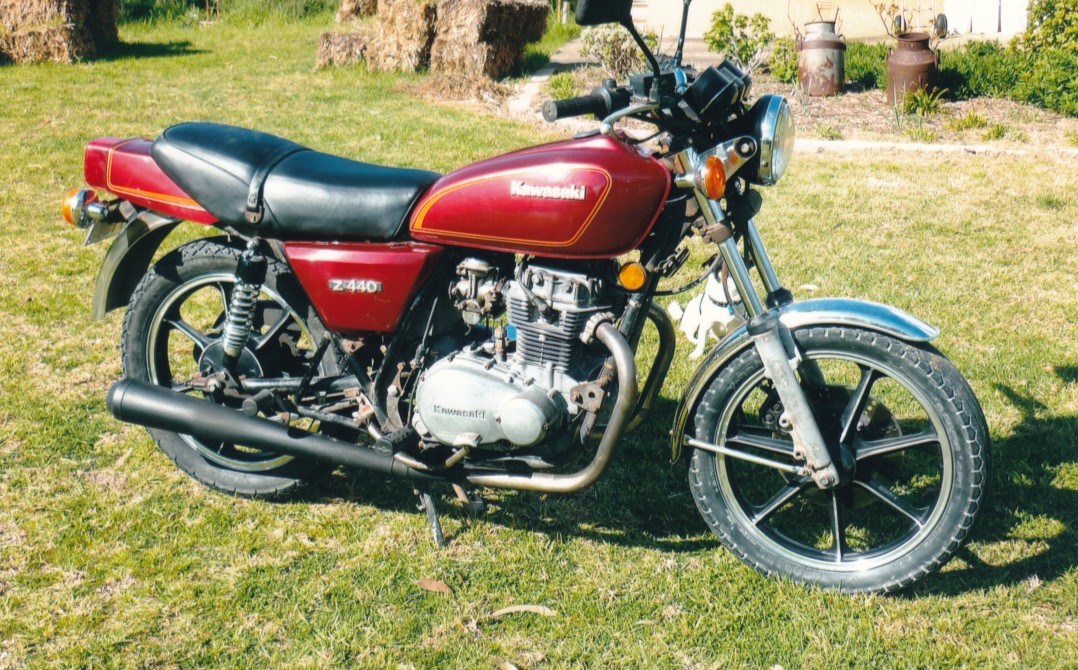 1981 KAWASAKI KZ440B
