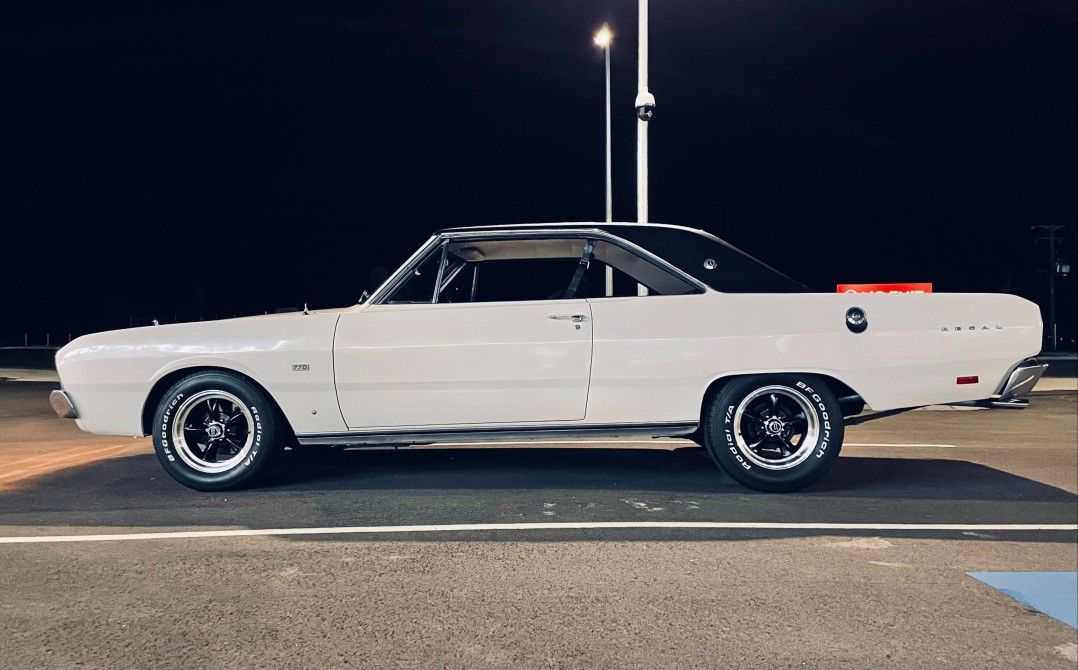 1971 Chrysler VALIANT REGAL 770