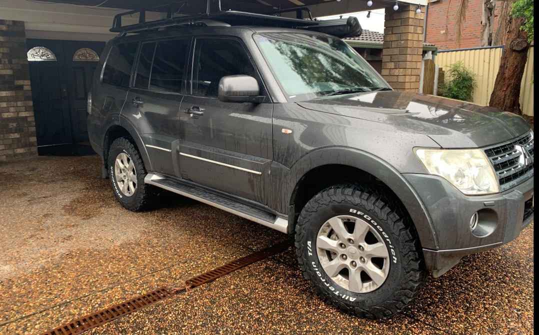 2011 Mitsubishi Pajero NT