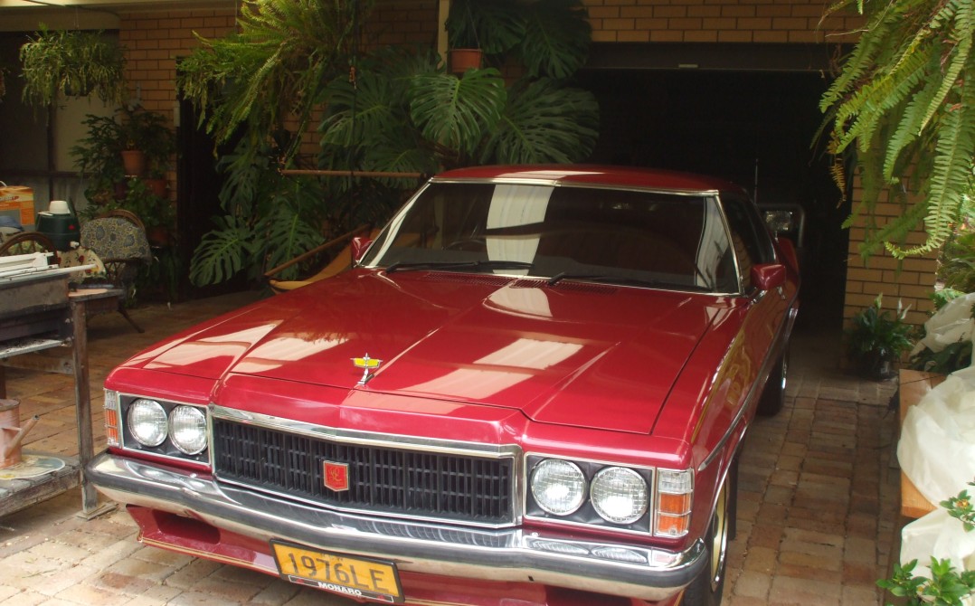 1976 Holden HX LE HOLDEN
