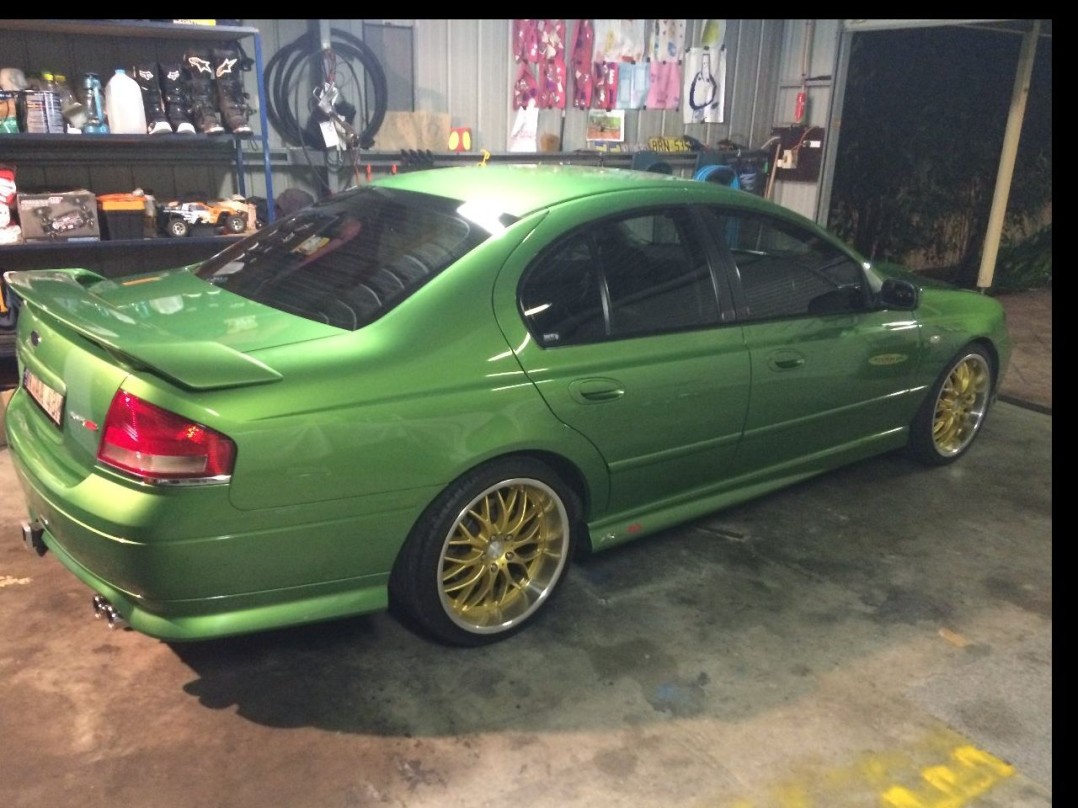 2004 Ford FALCON S XR8