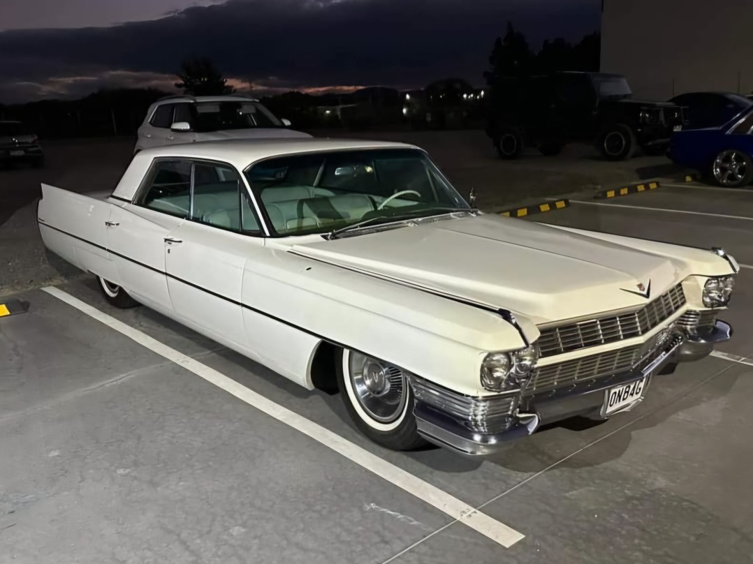 1964 Cadillac Deville sedan