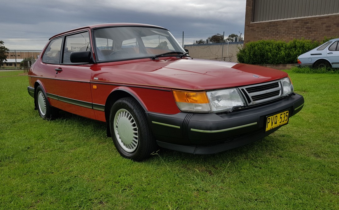 1990 SAAB 900 2.0i