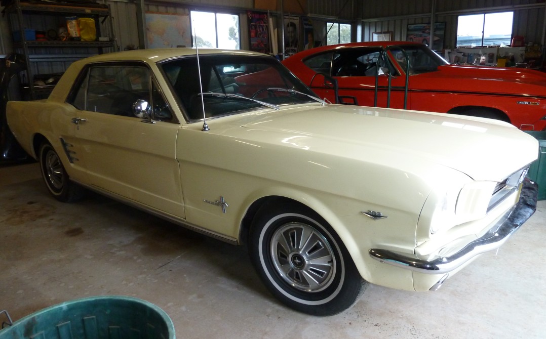 1966 Ford MUSTANG