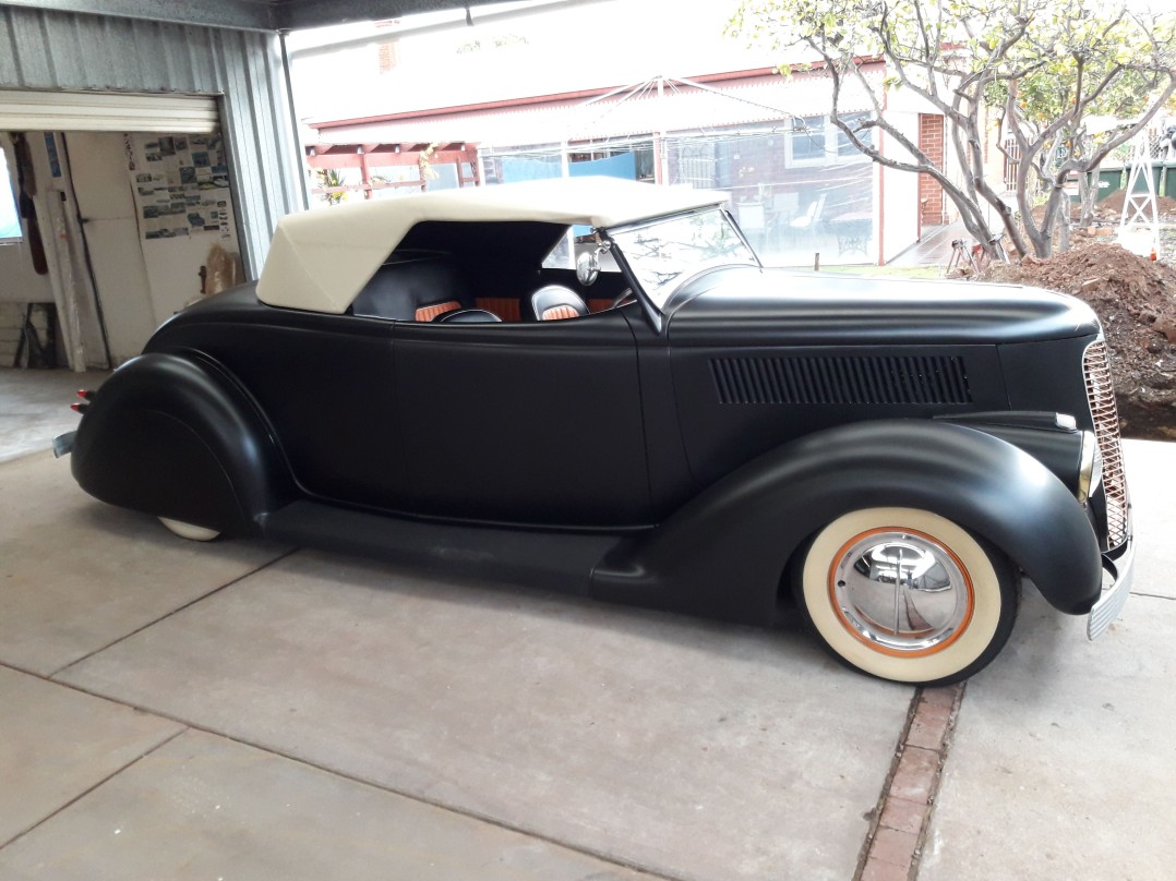 1936 Ford roadster