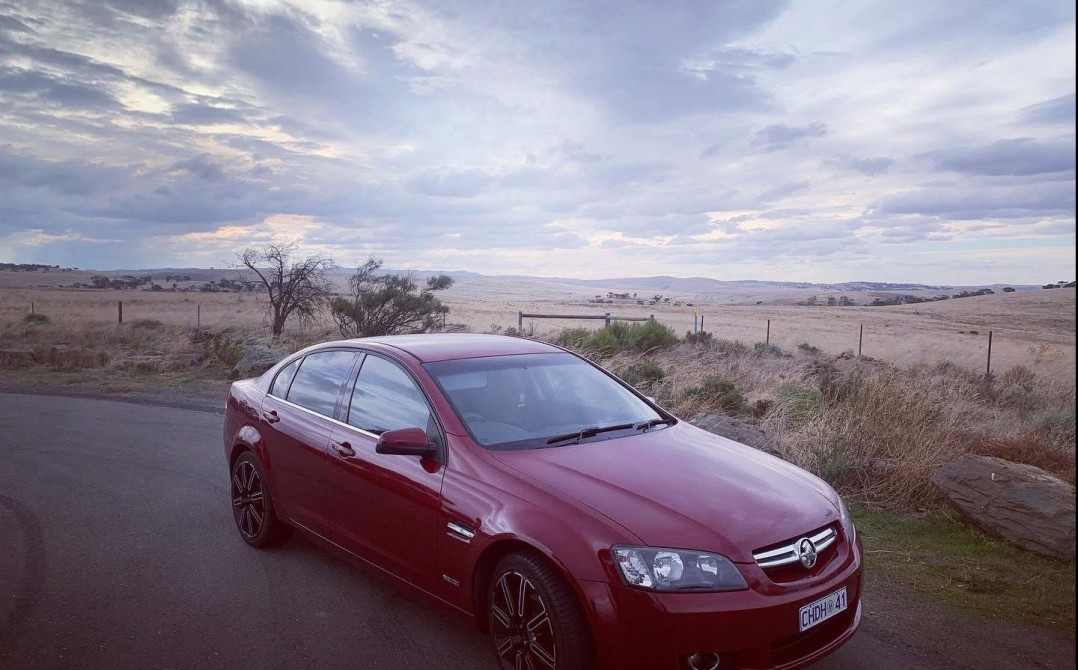 2010 Holden COMMODORE