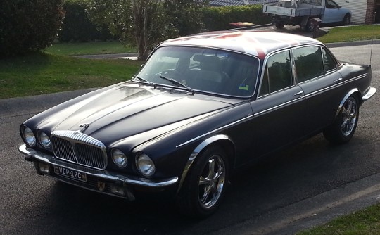 1974 Daimler (GB) Vanden Plas Double Six