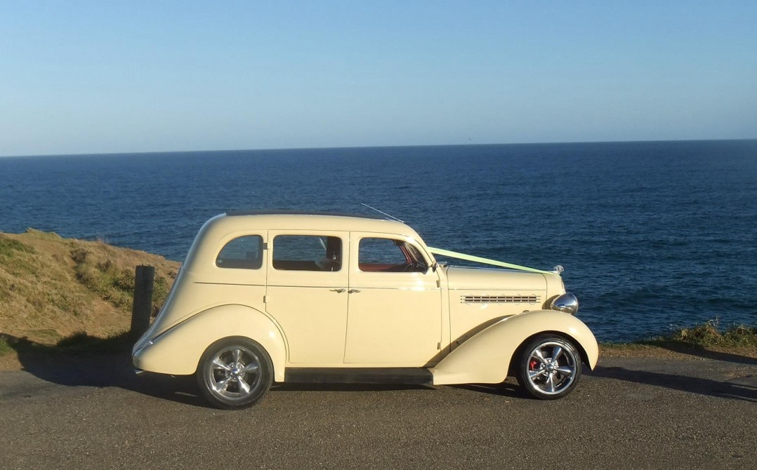 1935 Plymouth pj