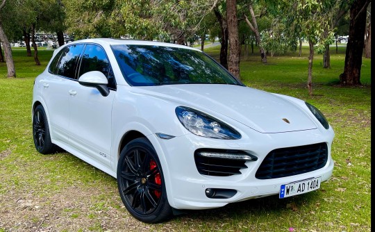 2013 Porsche CAYENNE GTS