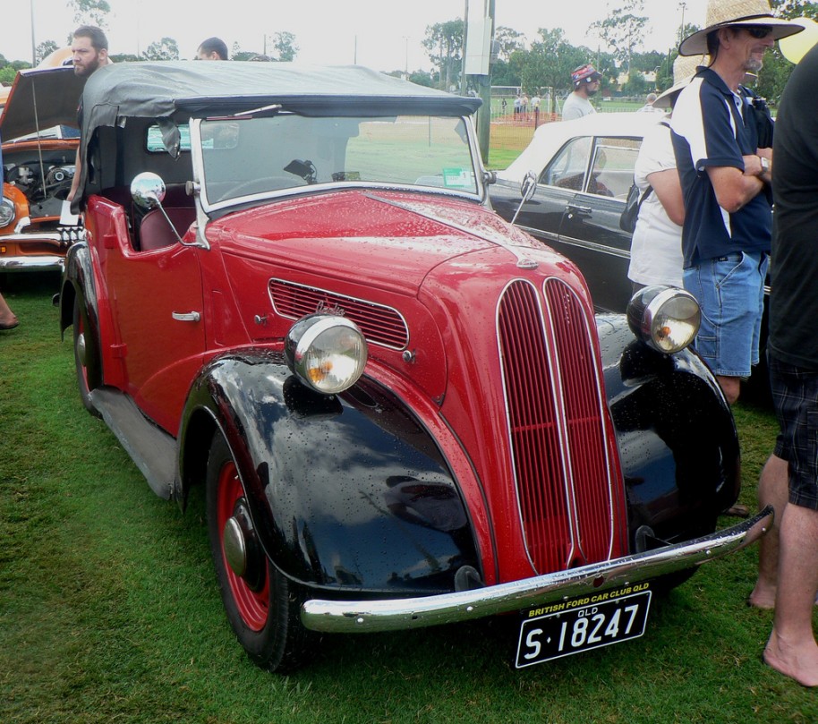 1951 Ford ANGLIA