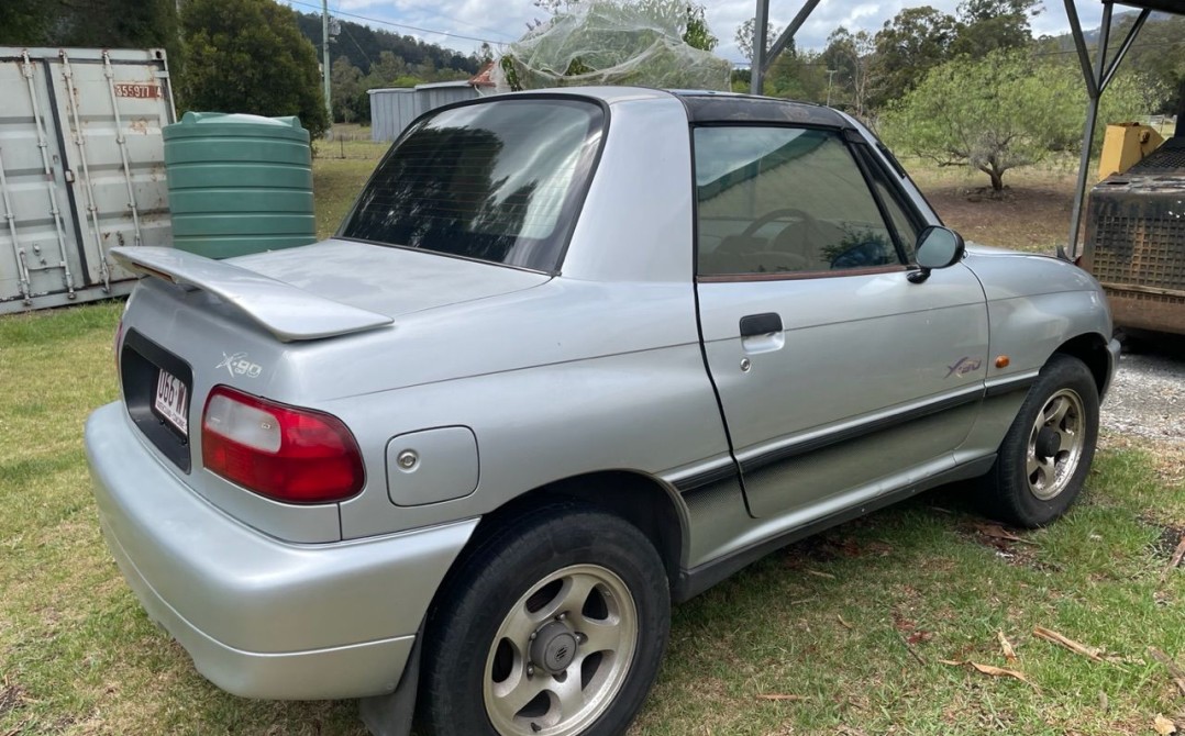 1996 Suzuki X-90 (4x4)
