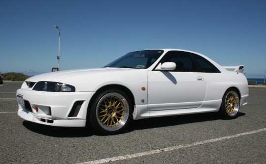 1995 Nissan R33 GT-R