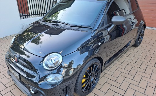 2023 Abarth 695 Competizione