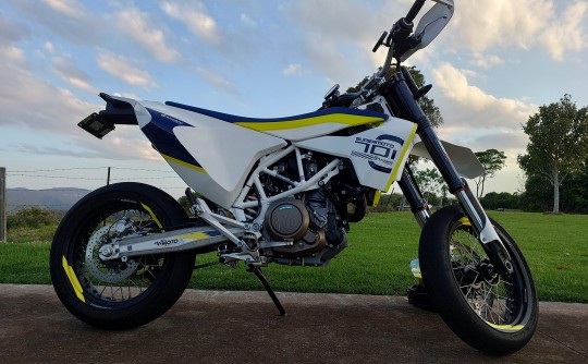 2018 Husqvarna 701 Supermoto