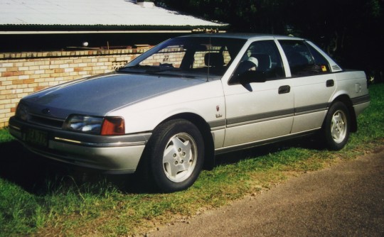 1989 Ford EA Fairmont Ghia