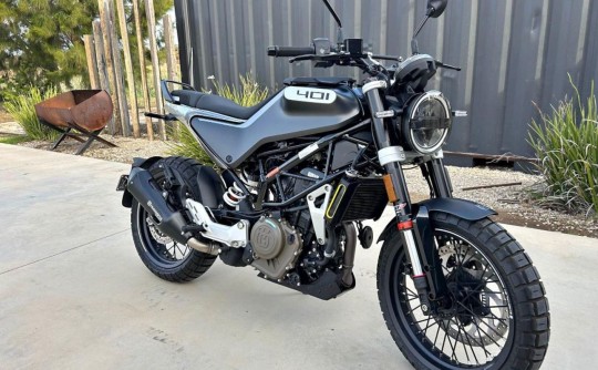 2021 Husqvarna Svartpilen 401