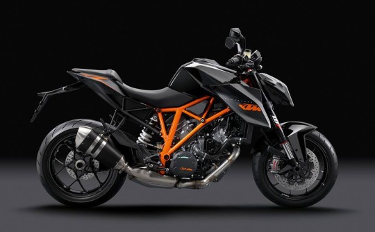 2015 KTM 1290 SUPER DUKE R