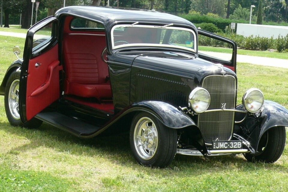 1932 Ford Model B 3 Window