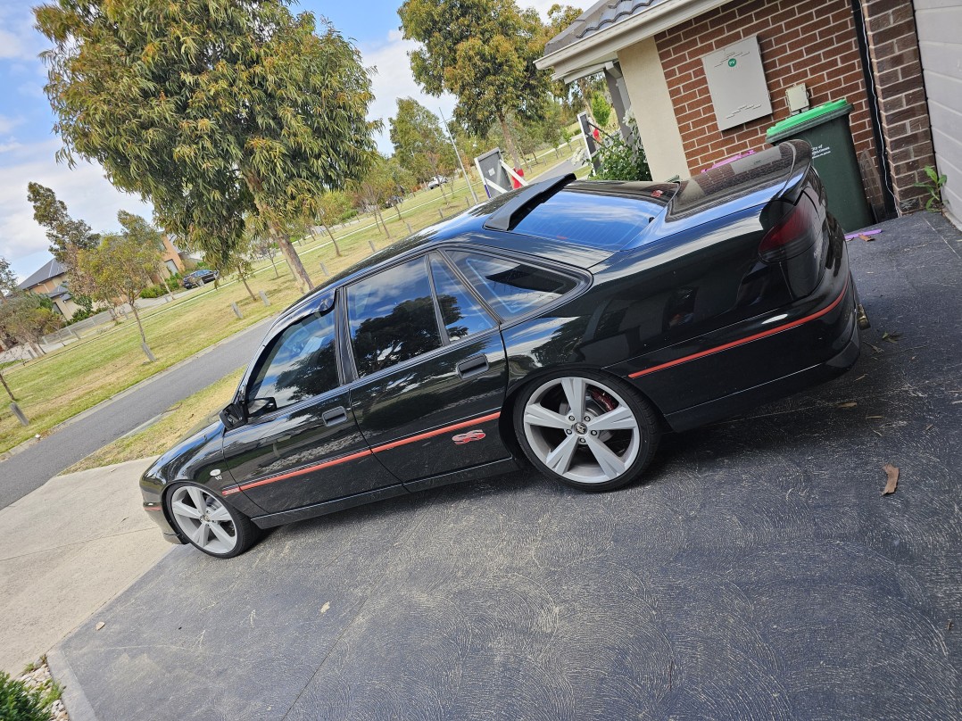 1995 Holden COMMODORE