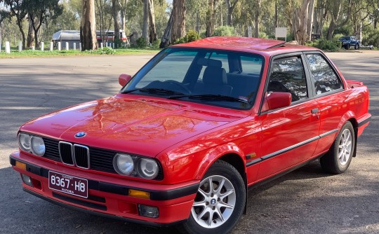 1990 BMW E30 318IS
