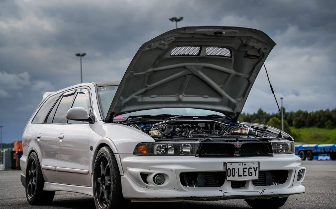 1996 Mitsubishi LEGNUM VR4