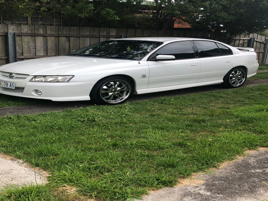 2004 Holden Commodore  SV6 190KW