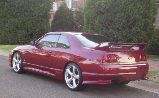 2001 Nissan SKYLINE